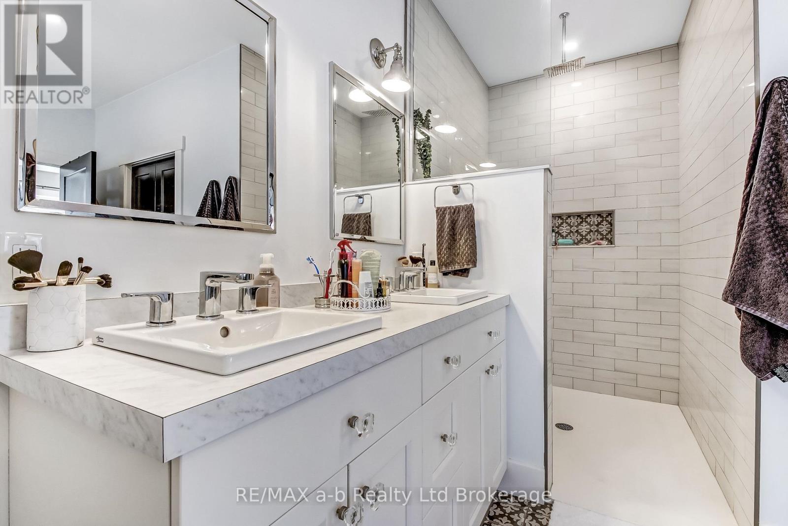 37 RIVER OAK DRIVE - Image 26