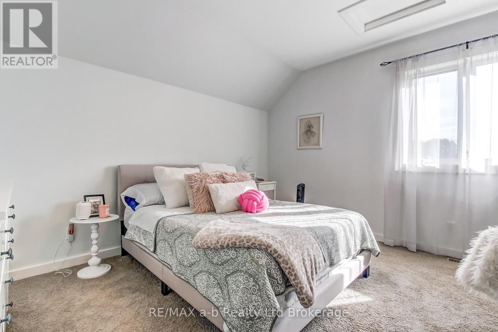 37 RIVER OAK DRIVE - Image 27