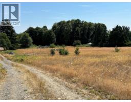 6275 Old East Rd, Central Saanich, BC V8Y1R7 Photo 22