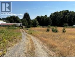 6275 Old East Rd, Central Saanich, BC V8Y1R7 Photo 8