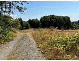 6275 Old East Rd, Central Saanich, BC V8Y1R7 Photo 9