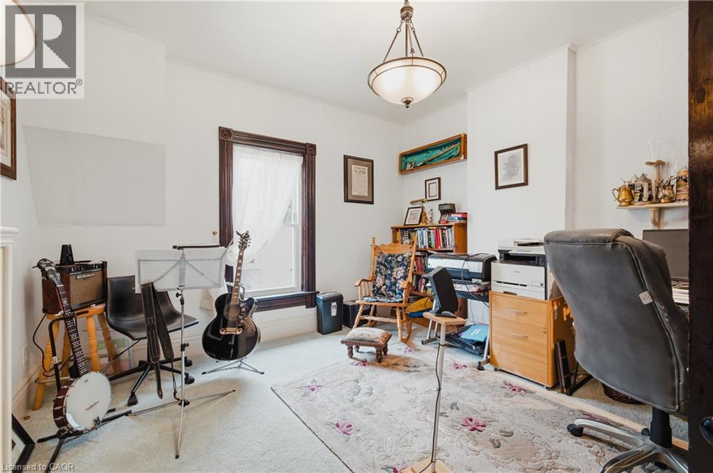295 LIVINGSTONE Avenue N - Image 25