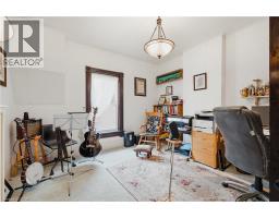 295 Livingstone Avenue N, Listowel, ON N4W1P8 Photo 25
