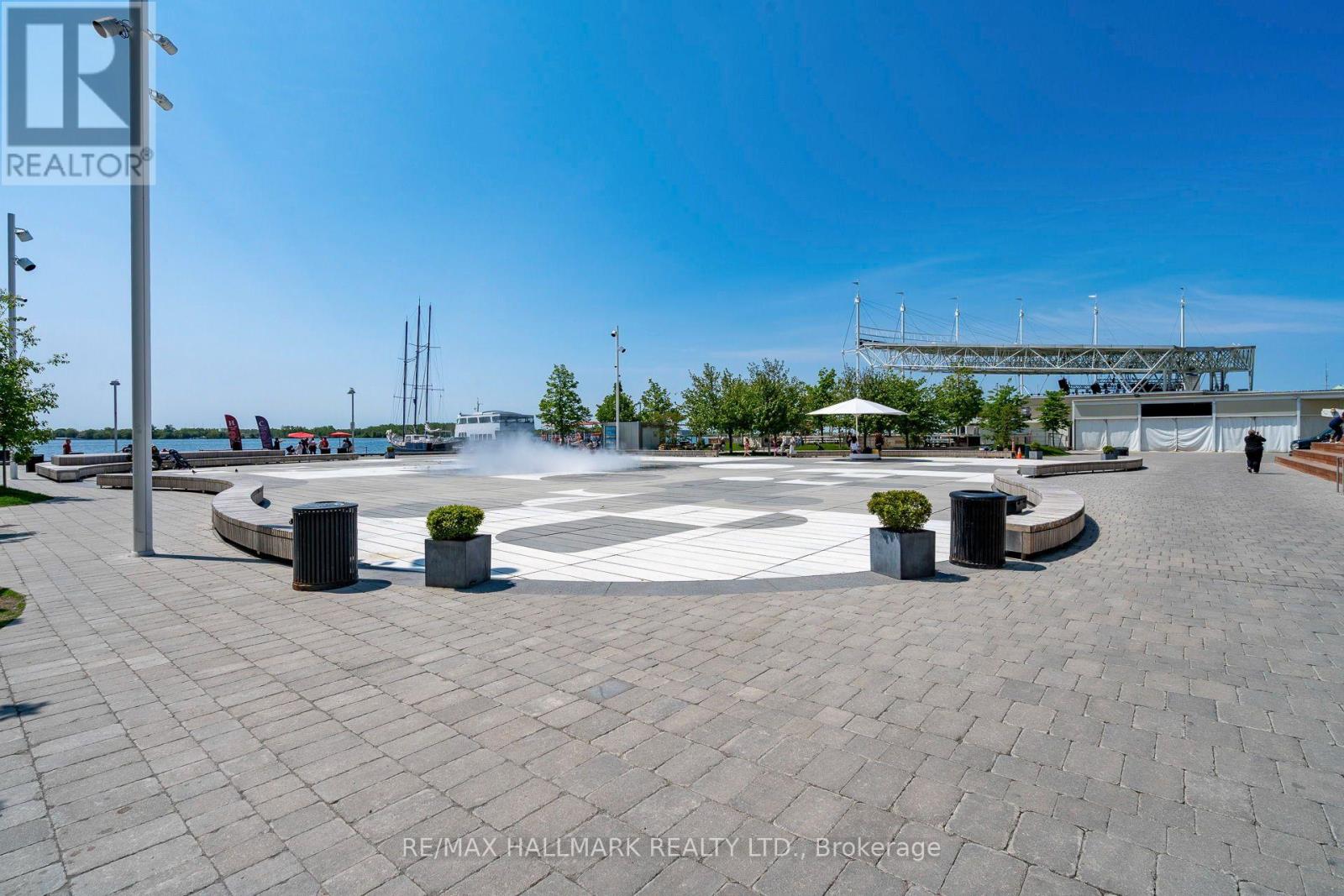 #402 218 QUEENS QUAY W - Image 40