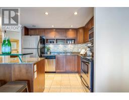 402 - 218 Queens Quay W, Toronto, ON M5J2Y6 Photo 12