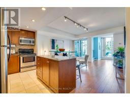 402 - 218 Queens Quay W, Toronto, ON M5J2Y6 Photo 13