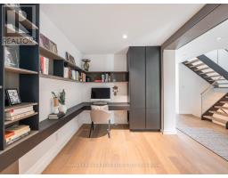 Dining room - 75 Ardwold Gate, Toronto, ON M5R2W1 Photo 6