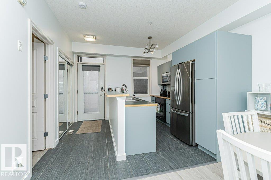 #202 9503 101 AV NW - 11
