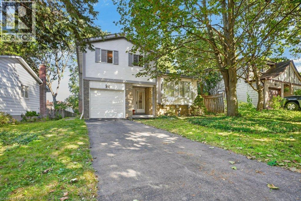 34 GLEN PARK Crescent — photo 2