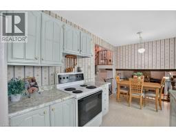 Family room - 34 Glen Park Crescent, Kitchener, ON N2N1G2 Photo 13