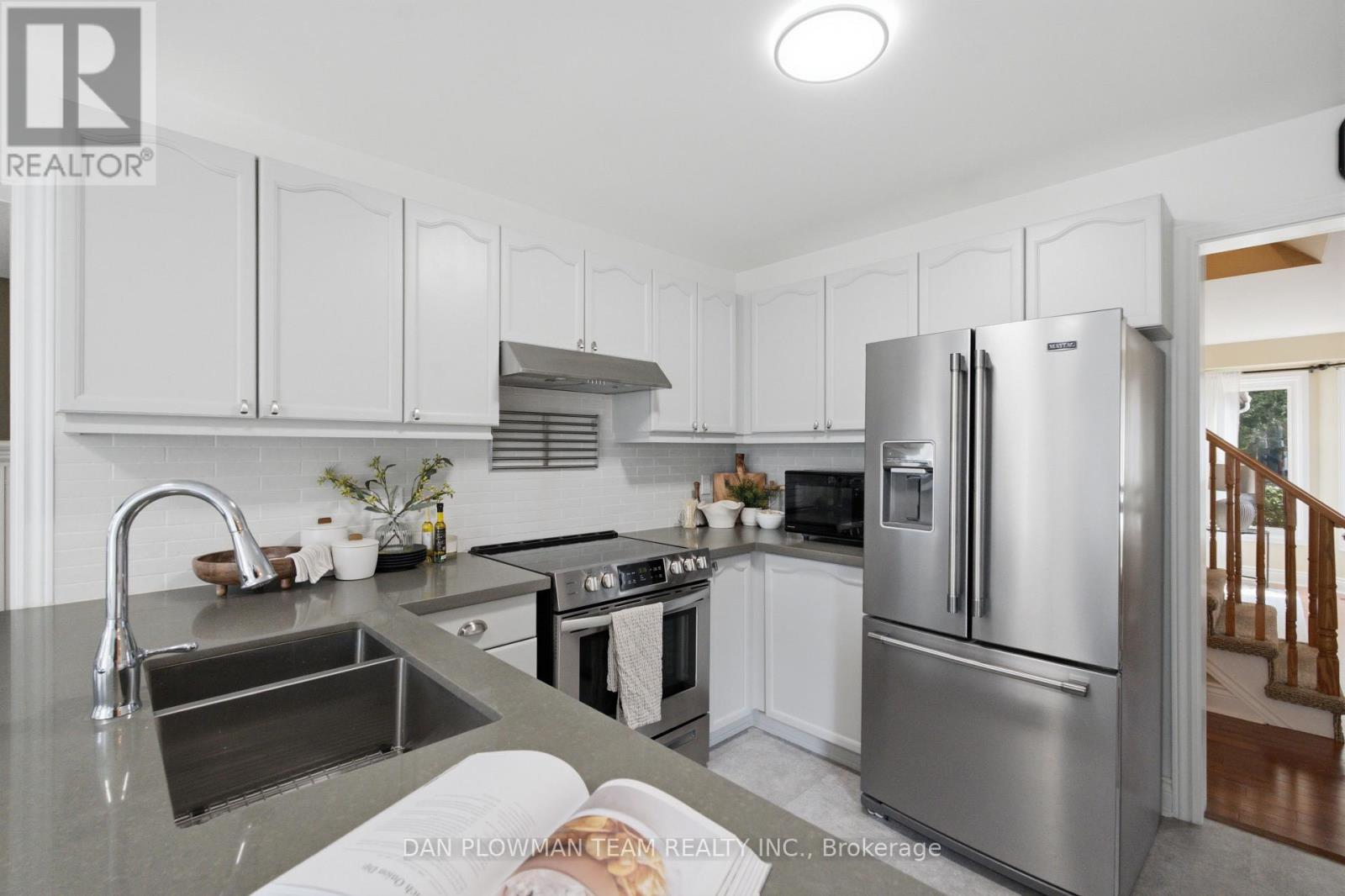 6 SADDLEBROOK COURT - 10