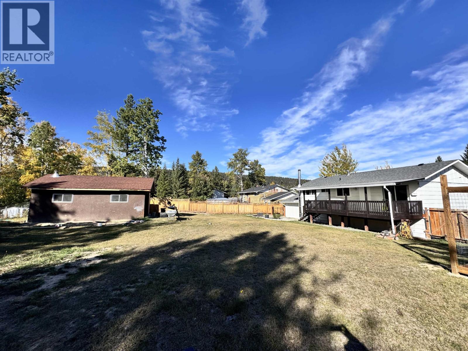 6494 GREY CRESCENT - 27