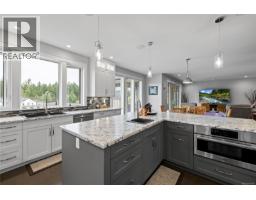 1100 Alpine View Pl, Qualicum Beach, BC V9K1V6 Photo 21