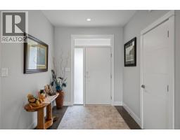 Living room - 1100 Alpine View Pl, Qualicum Beach, BC V9K1V6 Photo 19
