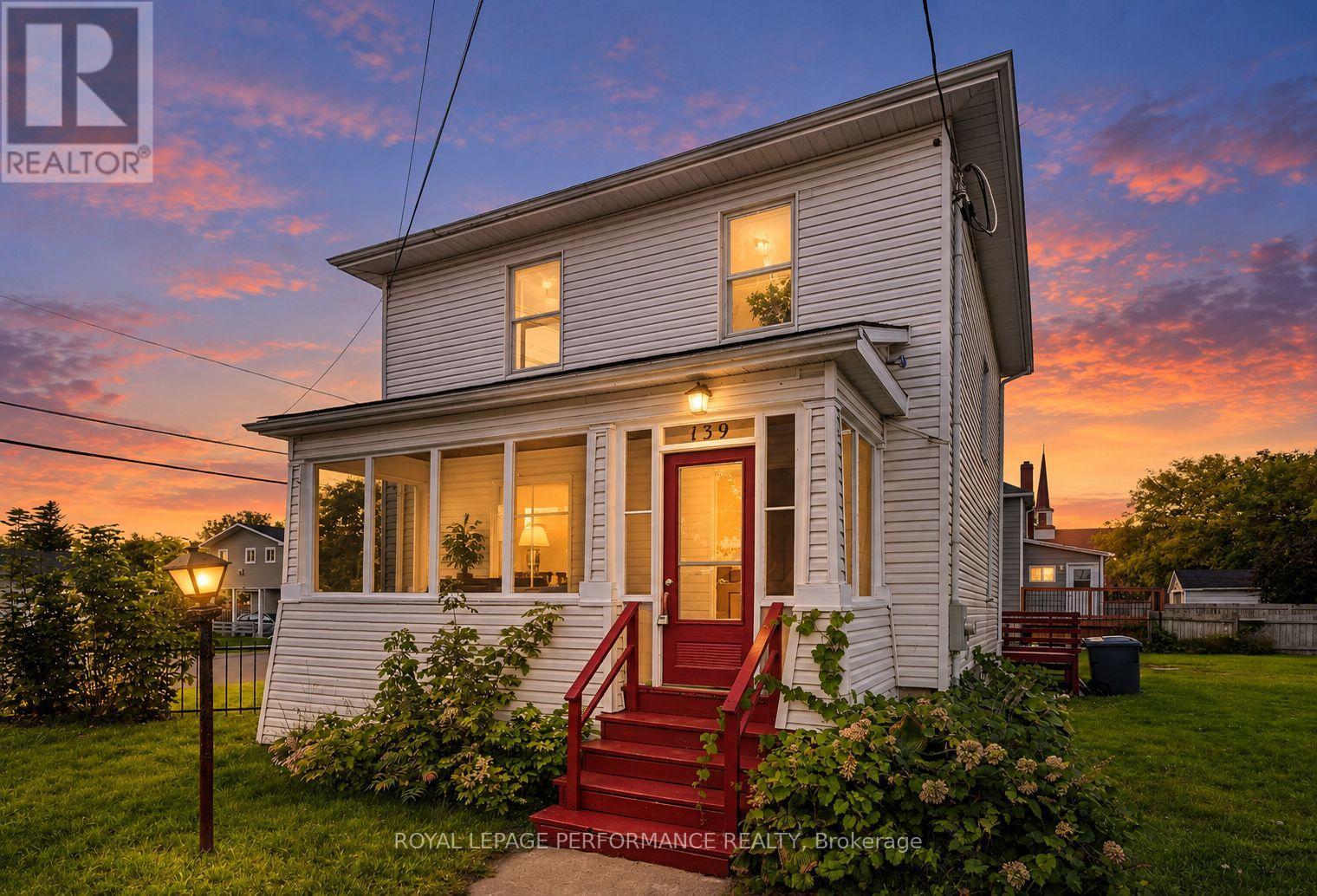 139 EIGHTH STREET W - 1