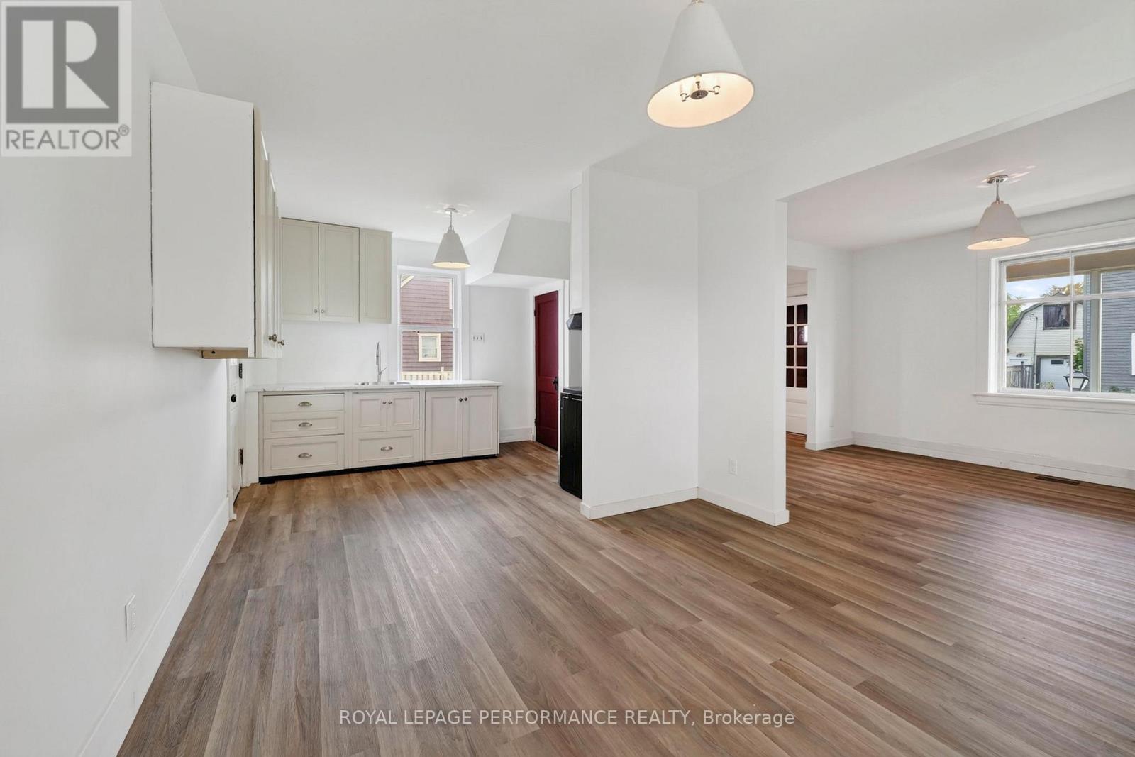 139 EIGHTH STREET W - 14
