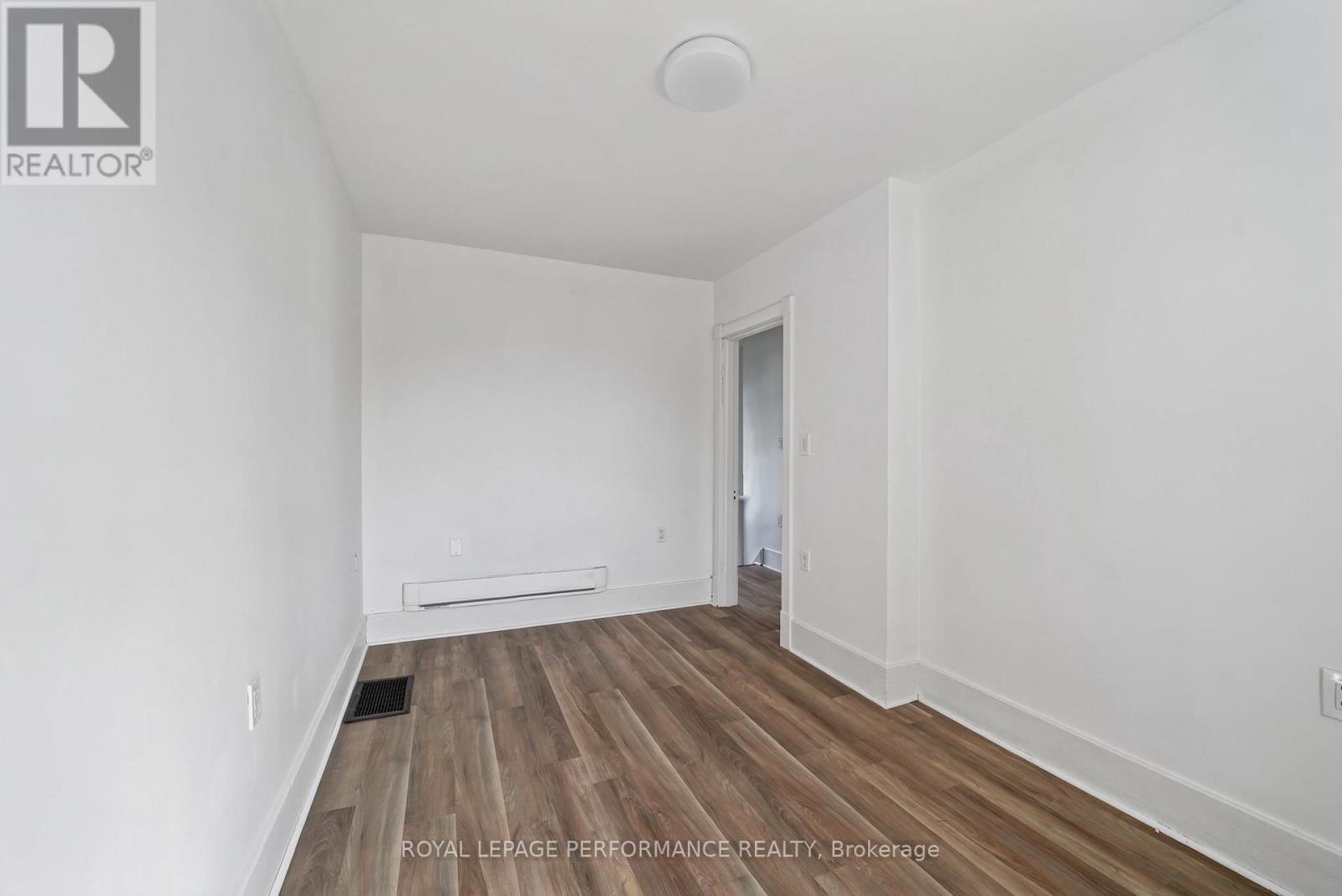 139 EIGHTH STREET W - Image 31