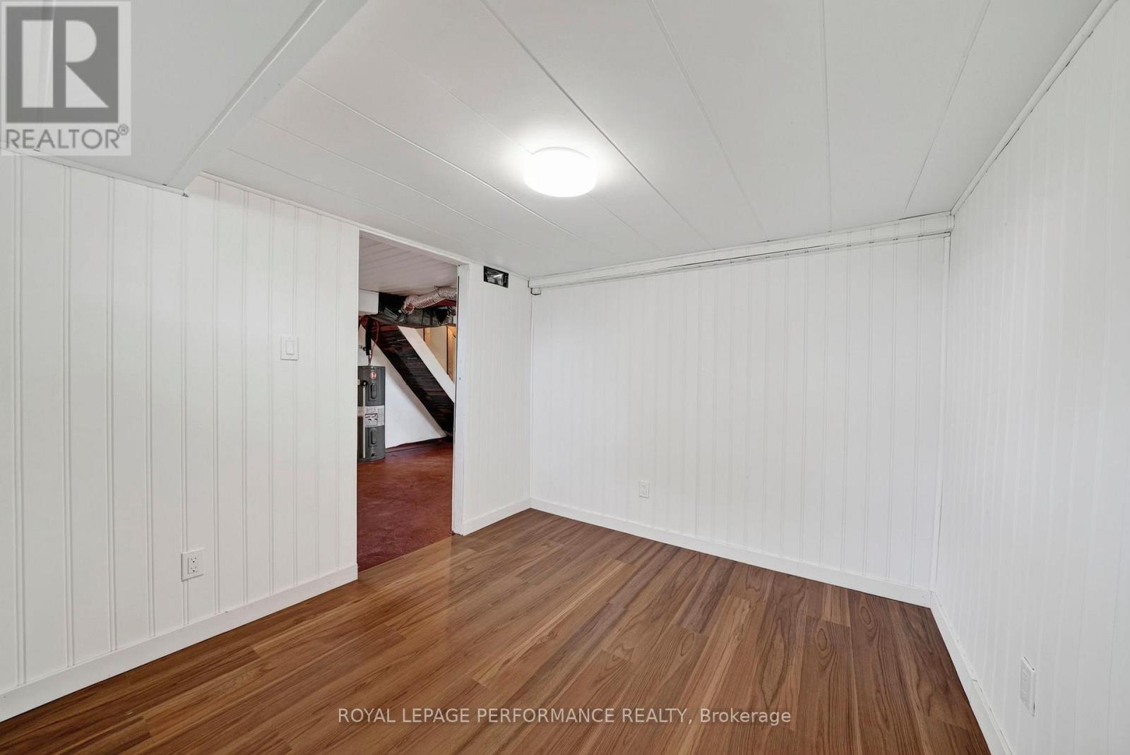 139 EIGHTH STREET W - 38