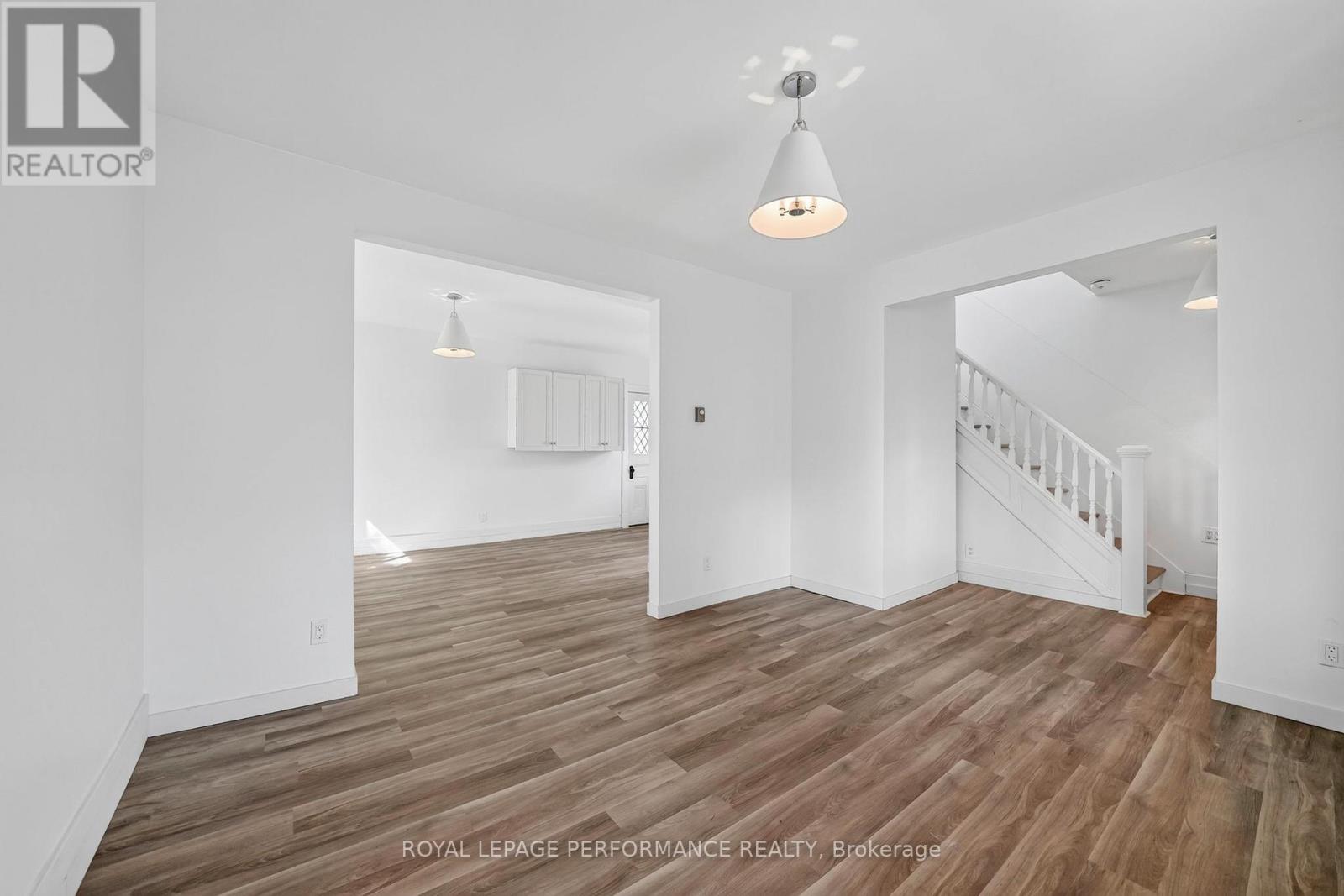 139 EIGHTH STREET W - 9