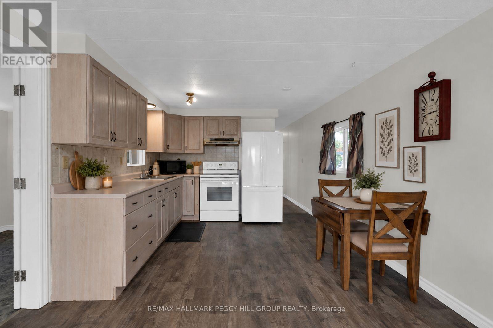 17 BALANTRAE DRIVE - 6