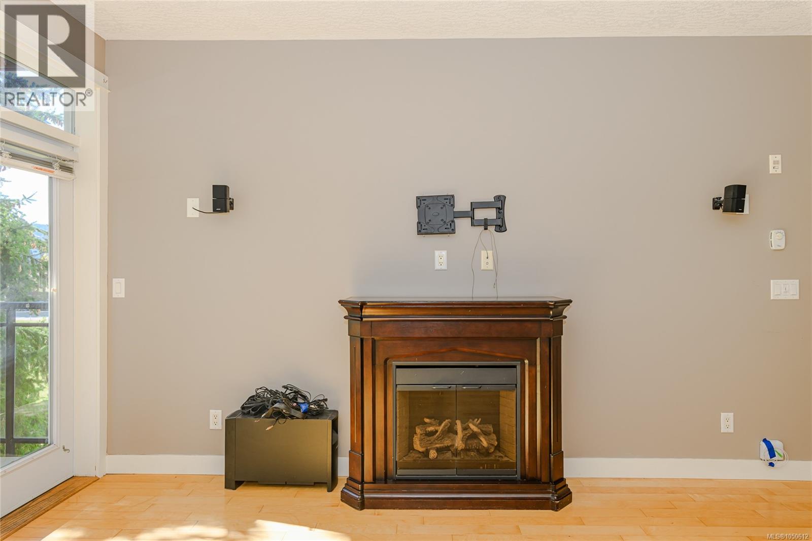 #317 2710 Jacklin Rd - 9
