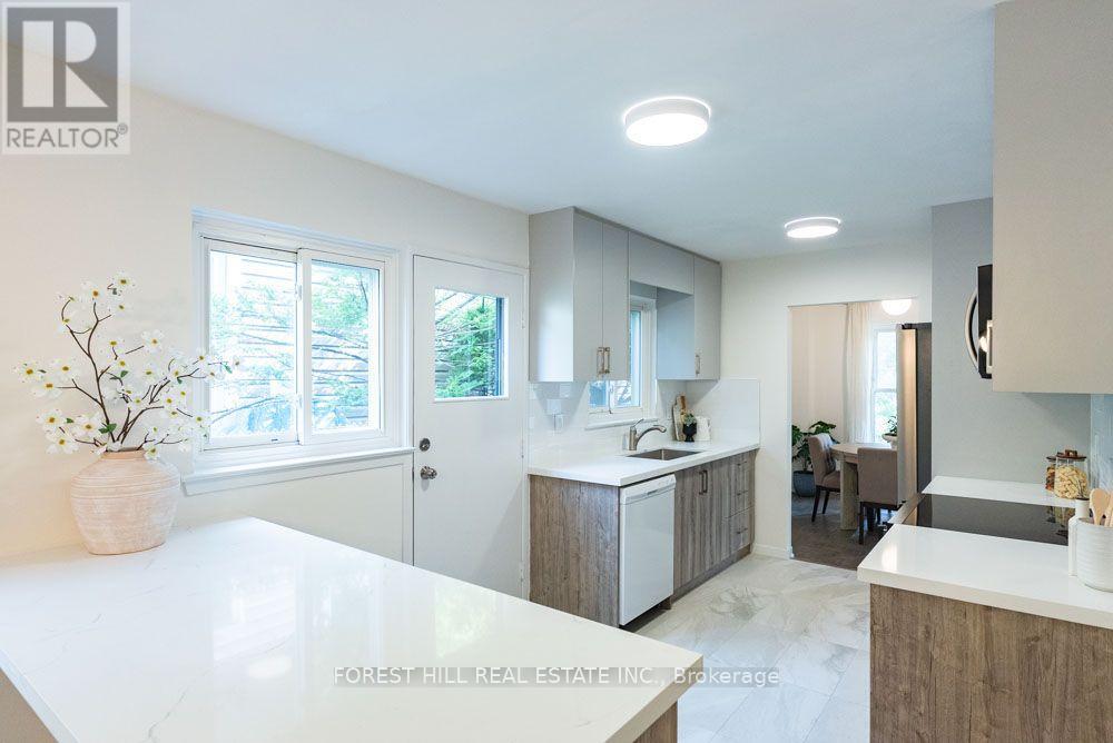 6 SNOWSHOE CRESCENT, Markham (German Mills) — photo 9