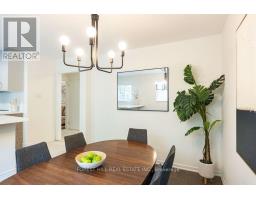 Dining room - 6 Snowshoe Crescent, Markham, ON L3T4M6 Photo 7