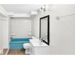 9536 155 St Nw, Edmonton, AB T5P2K4 Photo 44