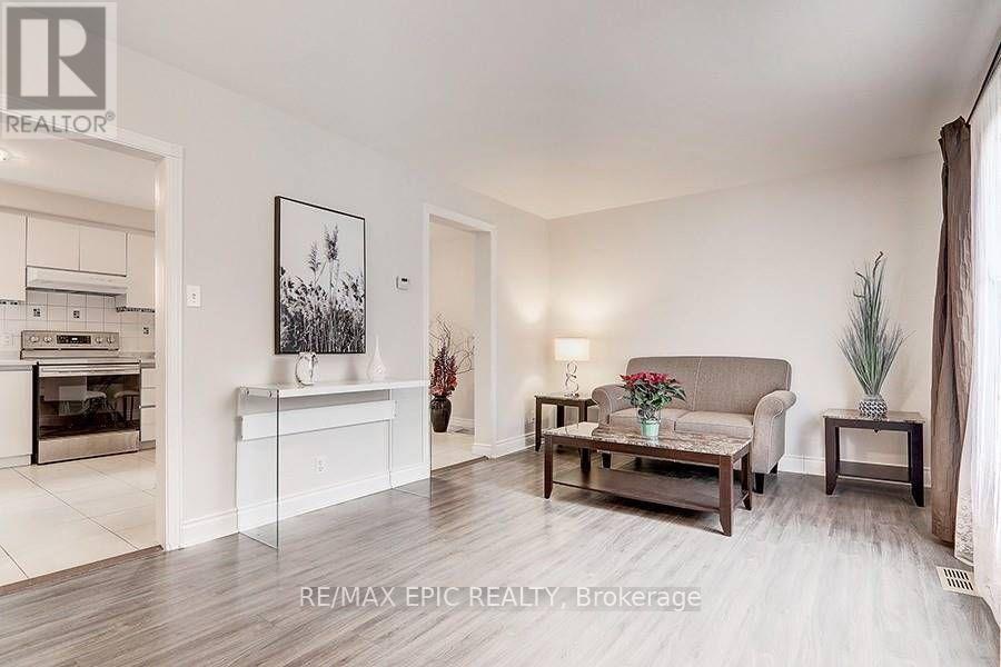 274 TAYLOR MILLS DRIVE N, Richmond Hill (Crosby) — photo 3