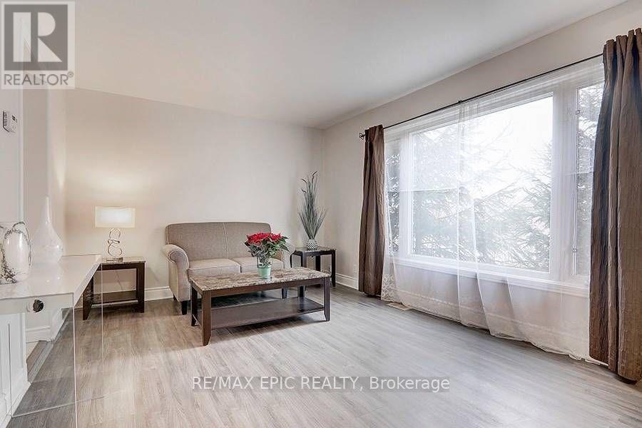 274 TAYLOR MILLS DRIVE N, Richmond Hill (Crosby) — photo 4