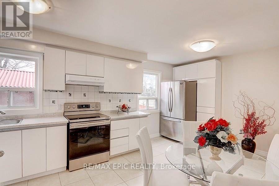 274 TAYLOR MILLS DRIVE N, Richmond Hill (Crosby) — photo 6