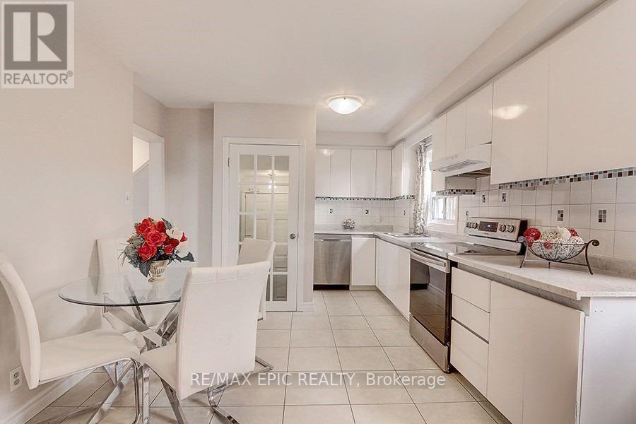 274 TAYLOR MILLS DRIVE N, Richmond Hill (Crosby) — photo 8