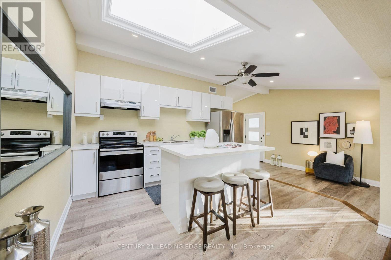 8 MAC AVENUE, Georgina (Keswick South) — photo 12