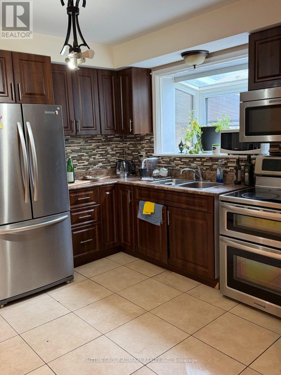 237 ZELDA CRESCENT, Richmond Hill (Crosby)
