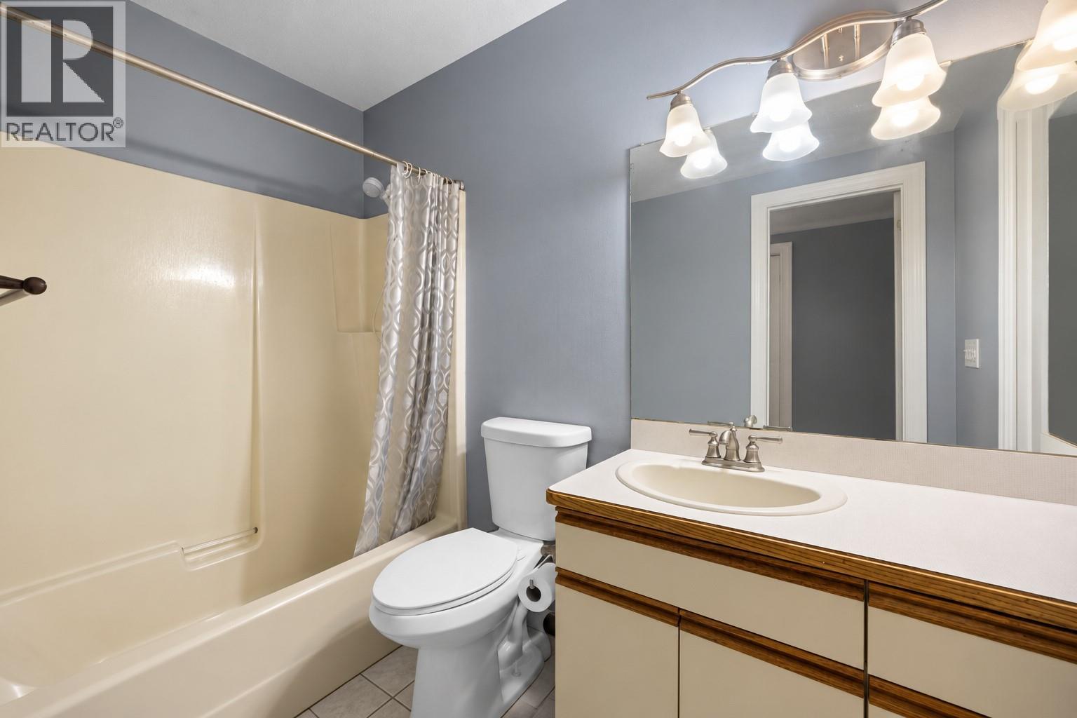 749 ROBSON Drive - 24