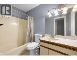 749 Robson Drive, Kamloops, BC V2E2G7 Photo 24