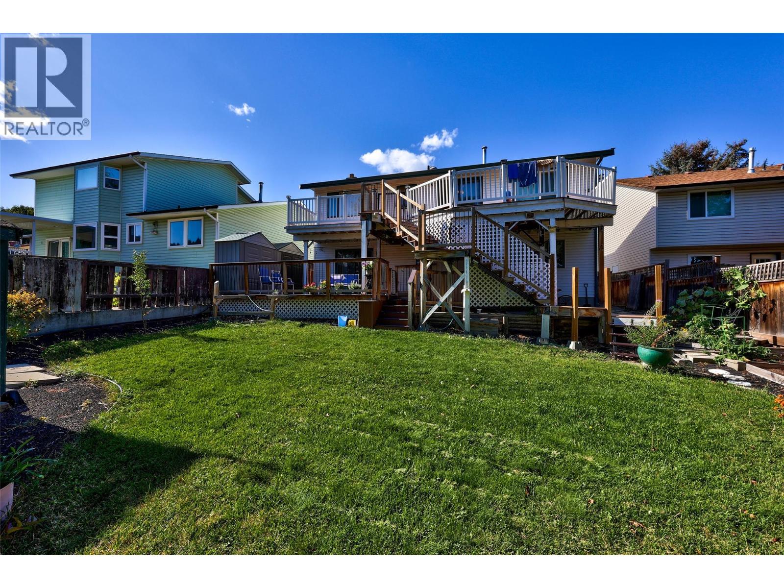 749 ROBSON Drive - 2
