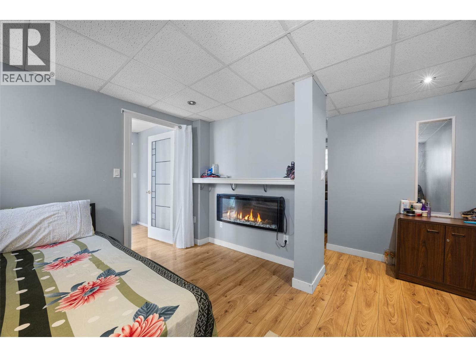 749 ROBSON Drive - Image 35