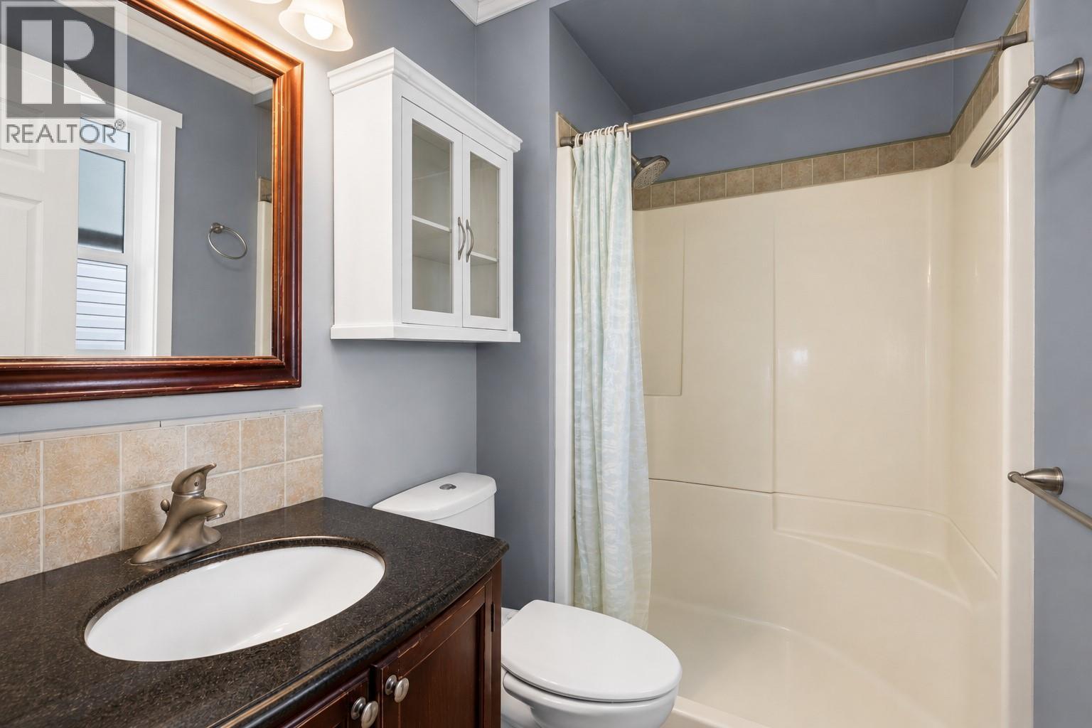 749 ROBSON Drive - 25