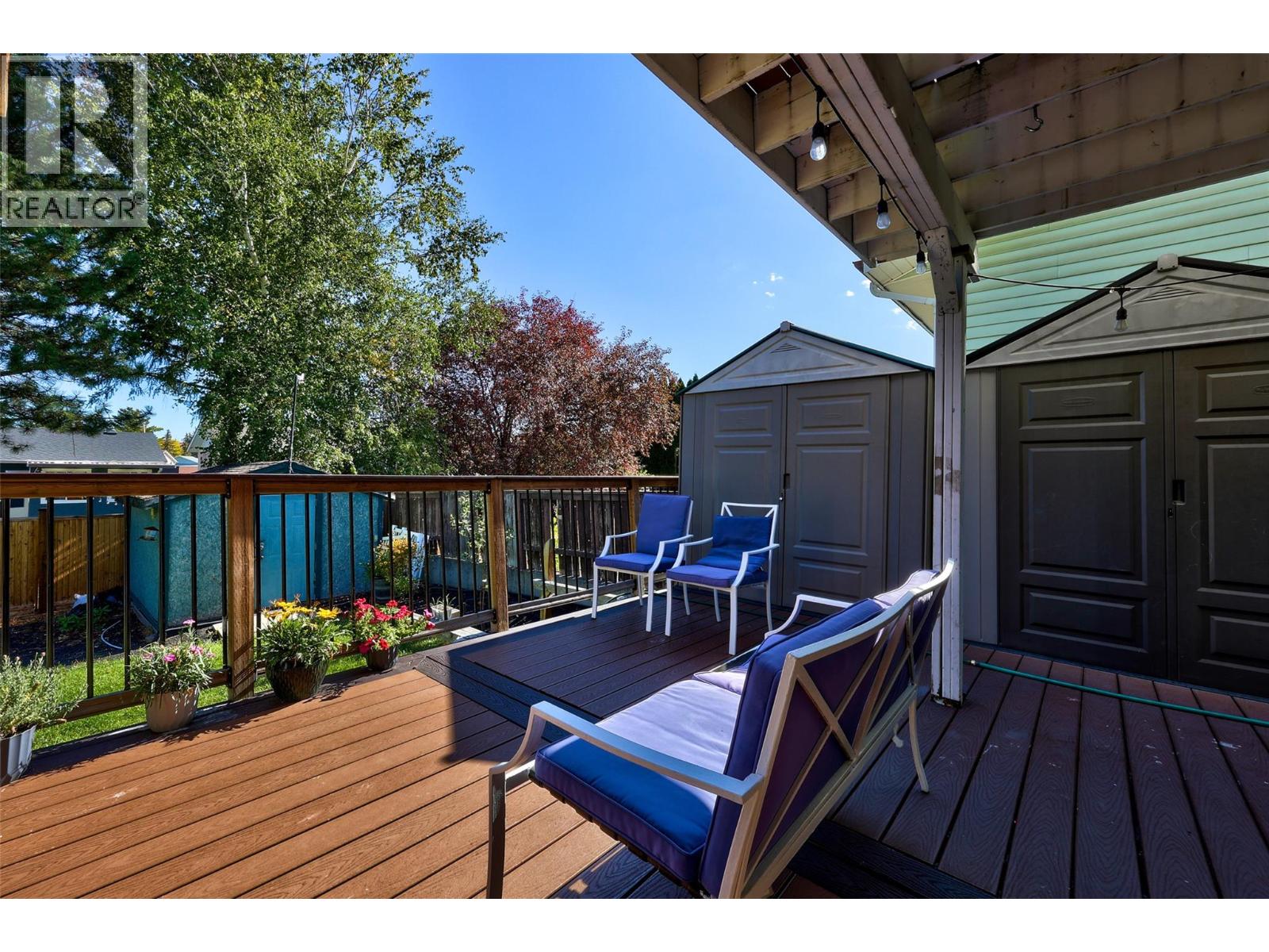 749 ROBSON Drive - 16