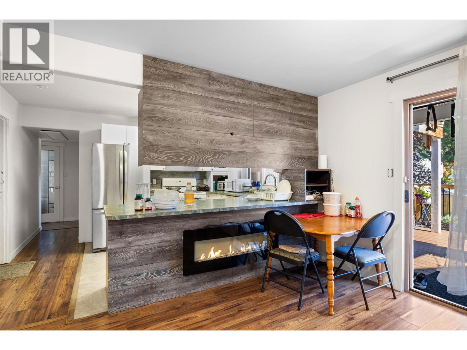 749 ROBSON Drive - 29