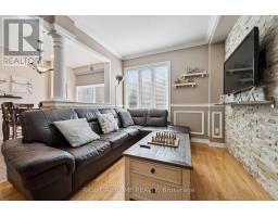 Laundry room - 20 Percy Gate, Brampton, ON L7A3S1 Photo 8