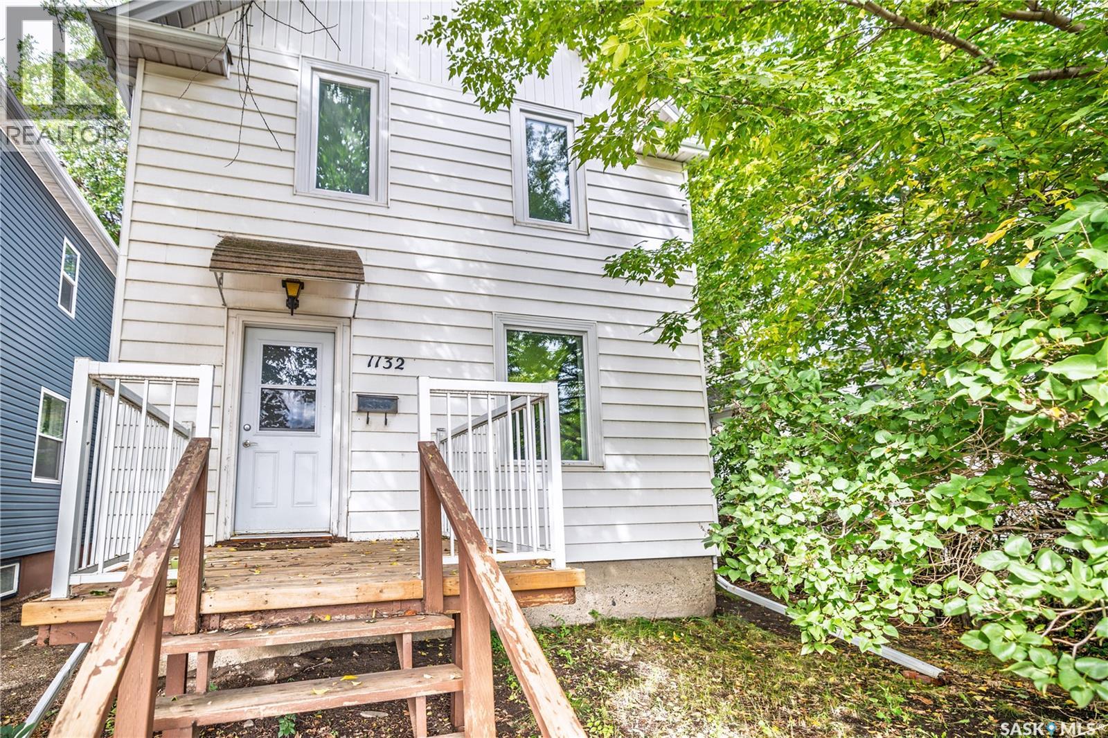 1132 Main STREET N - 2