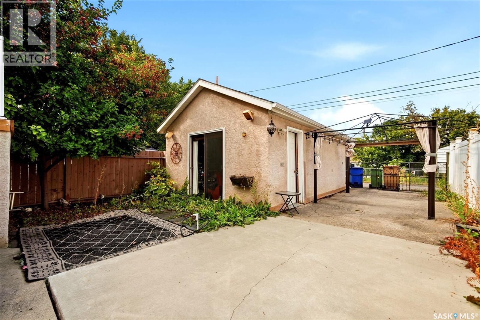 124 College AVENUE - Image 41