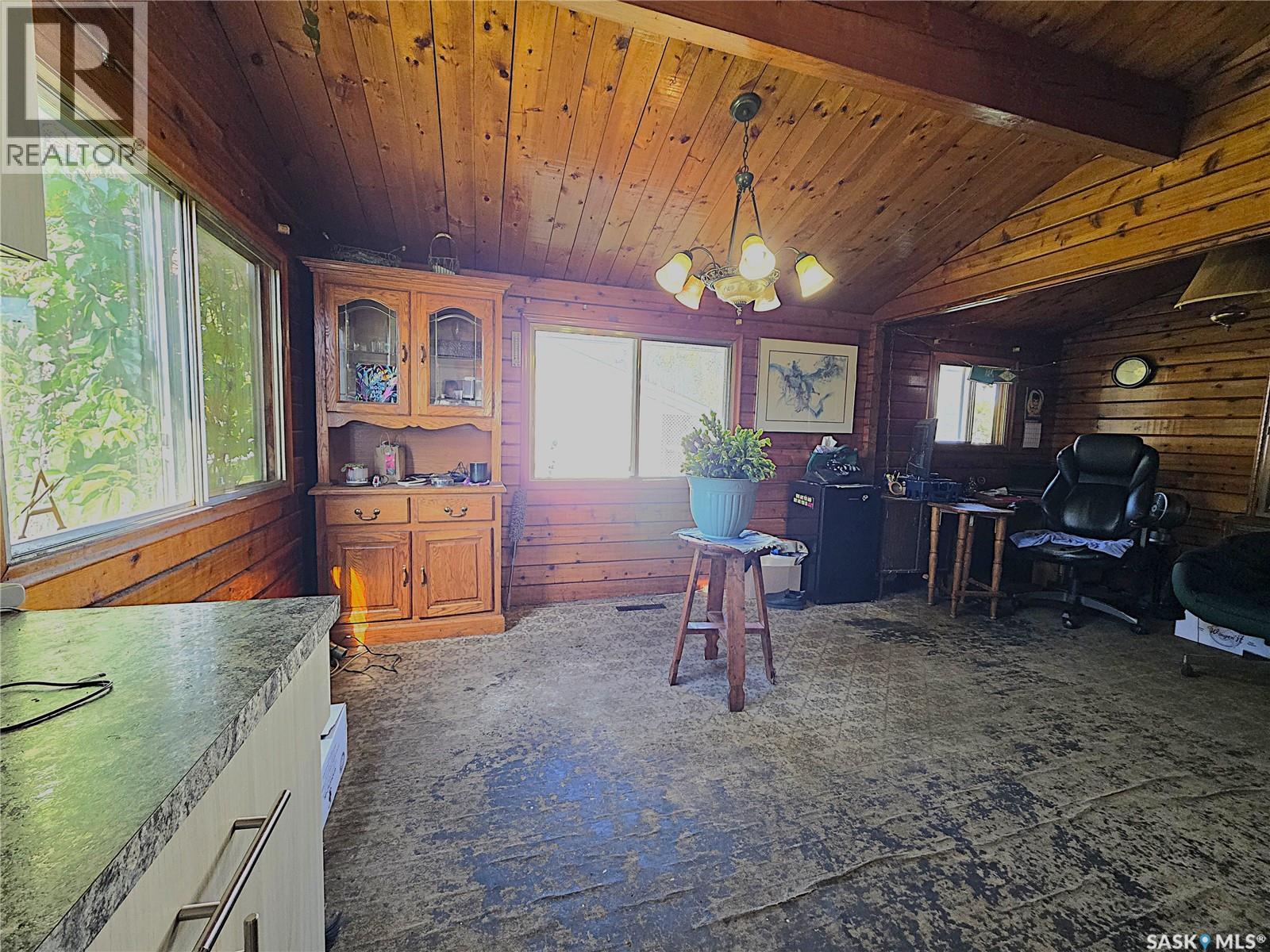 121 10th AVENUE NE, Swift Current — photo 4