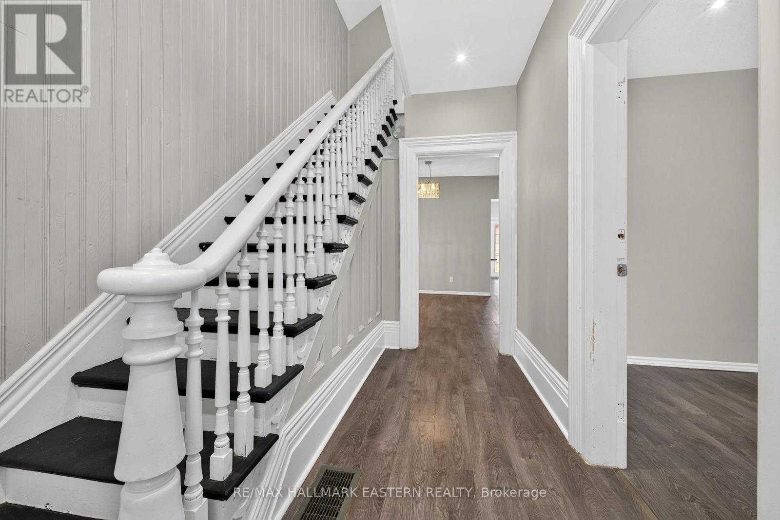 625 UNION STREET - Image 7