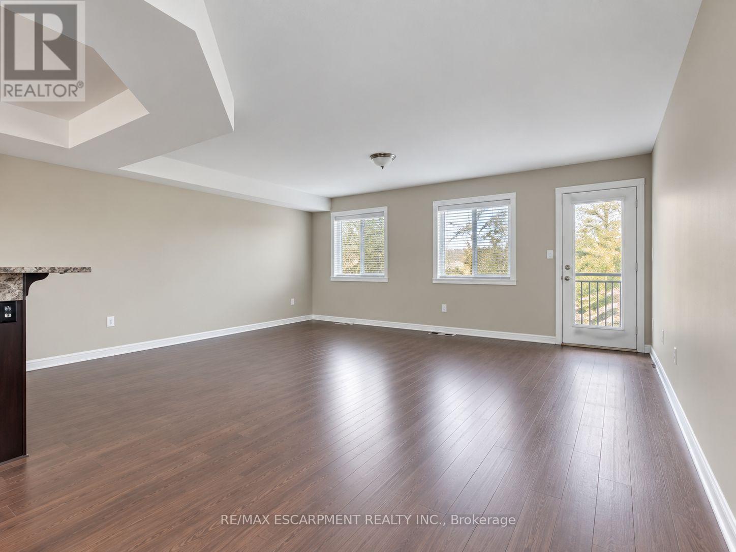 164 MORGAN AVENUE — photo 3