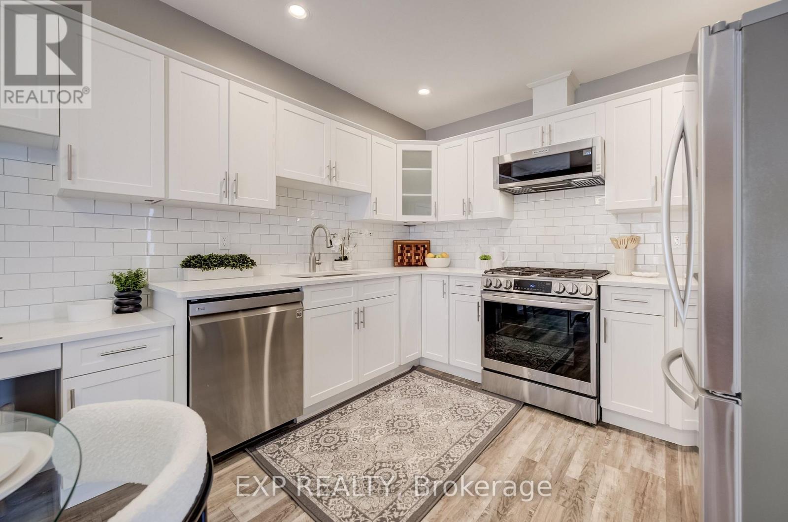 71 JUNIPER STREET — photo 3