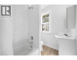 63 St George Street Unit# Unit 1, Kitchener, ON N2G2T1 Photo 11