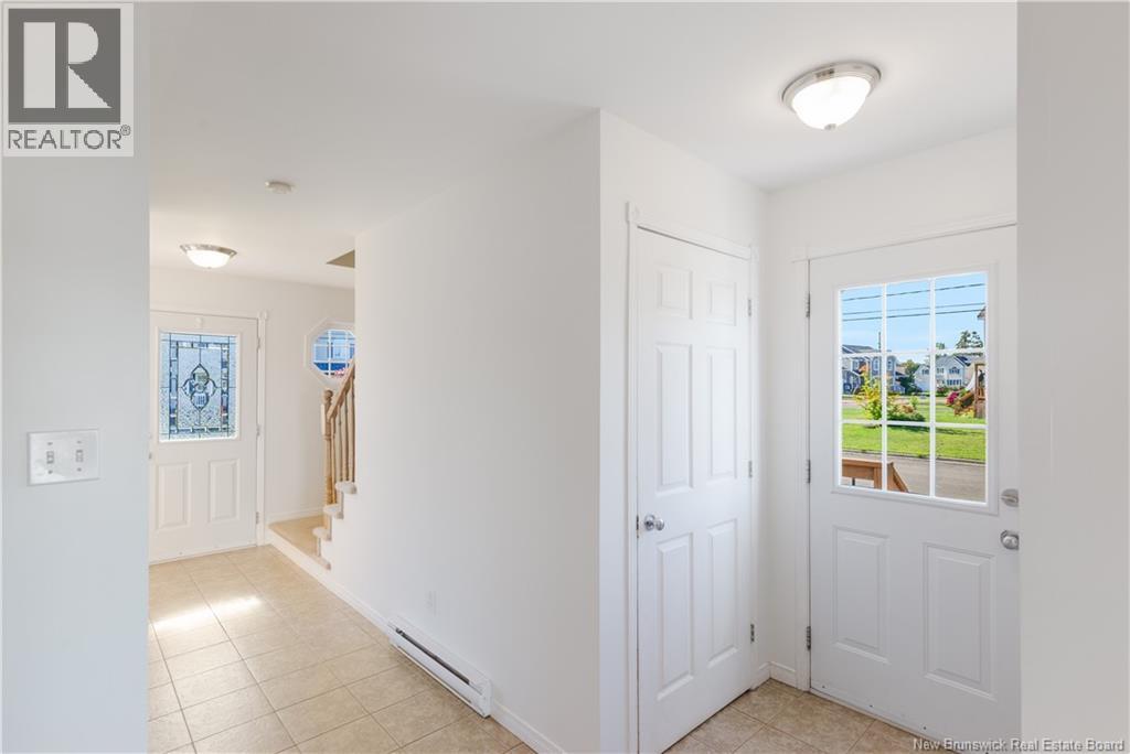 77 Stoneham Drive - 13